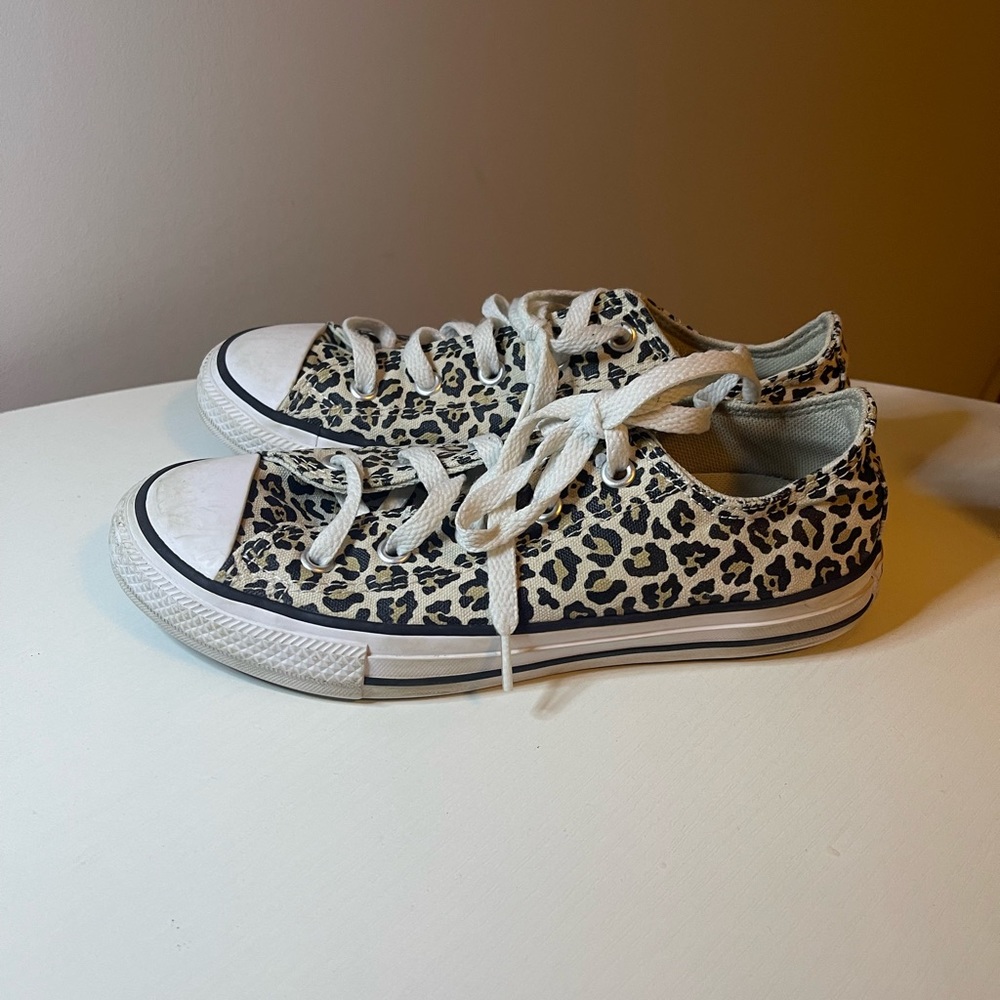 Leopard Converse